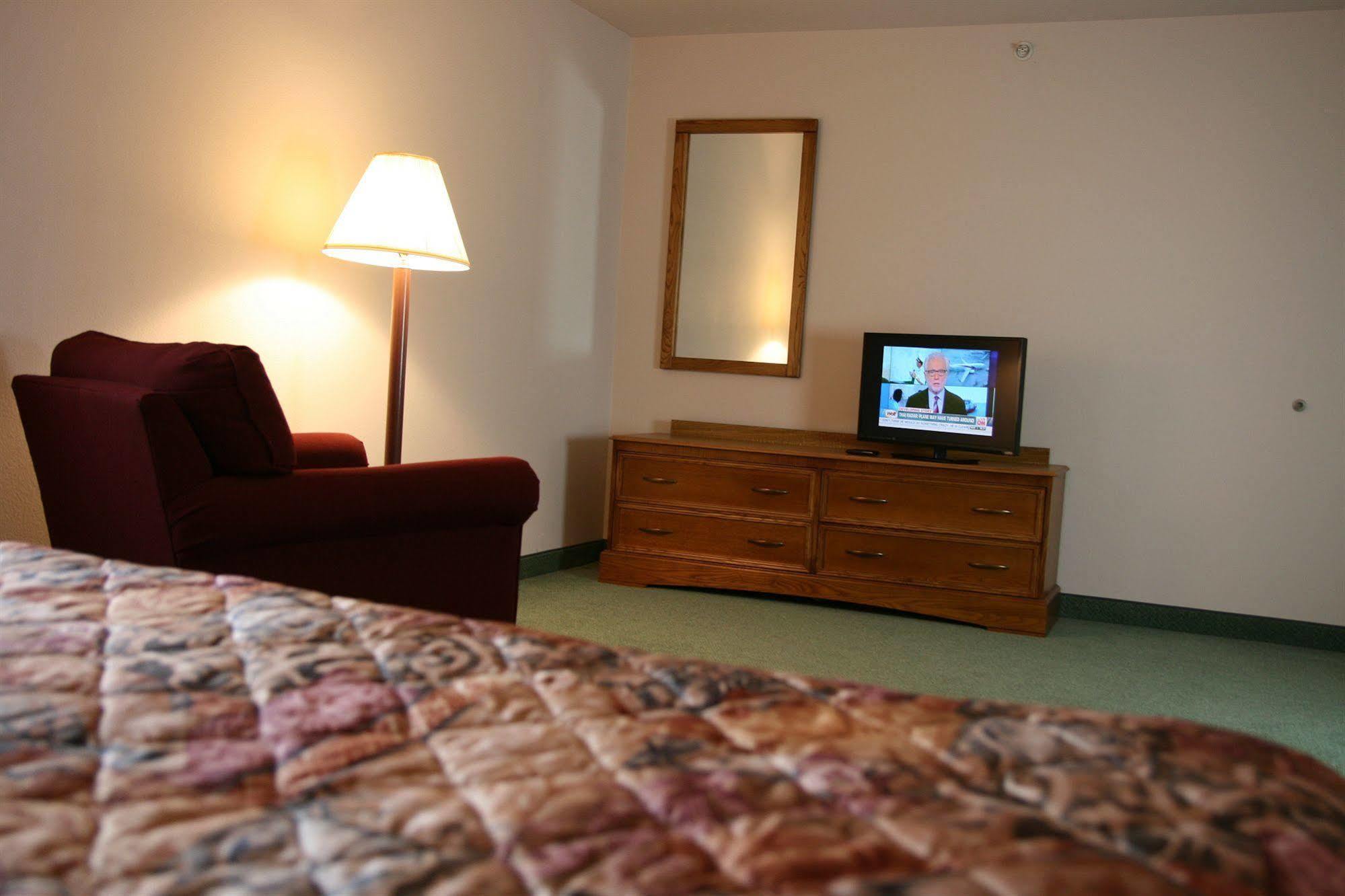 Affordable Suites Rocky Mount Bagian luar foto