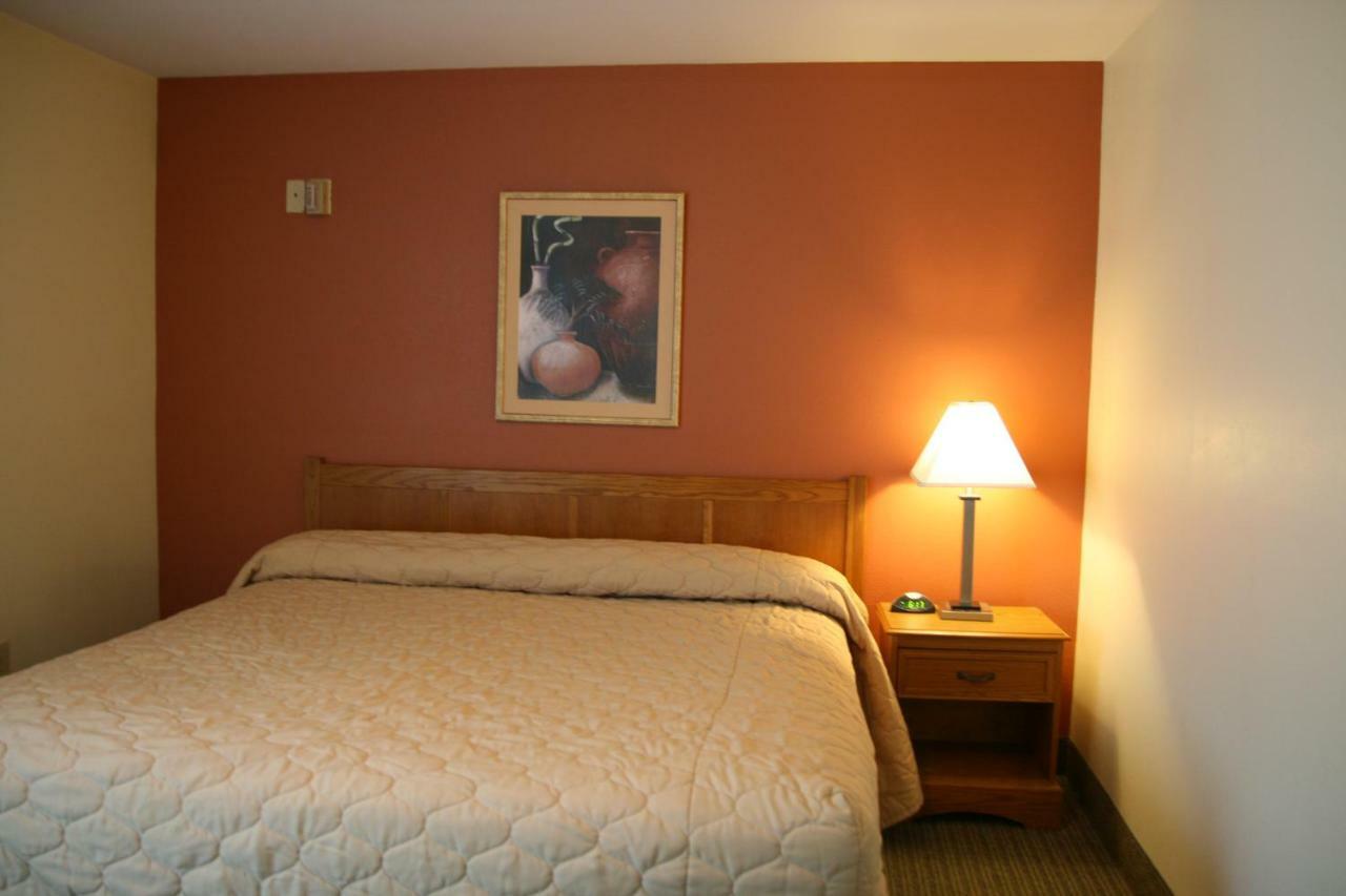 Affordable Suites Rocky Mount Bagian luar foto